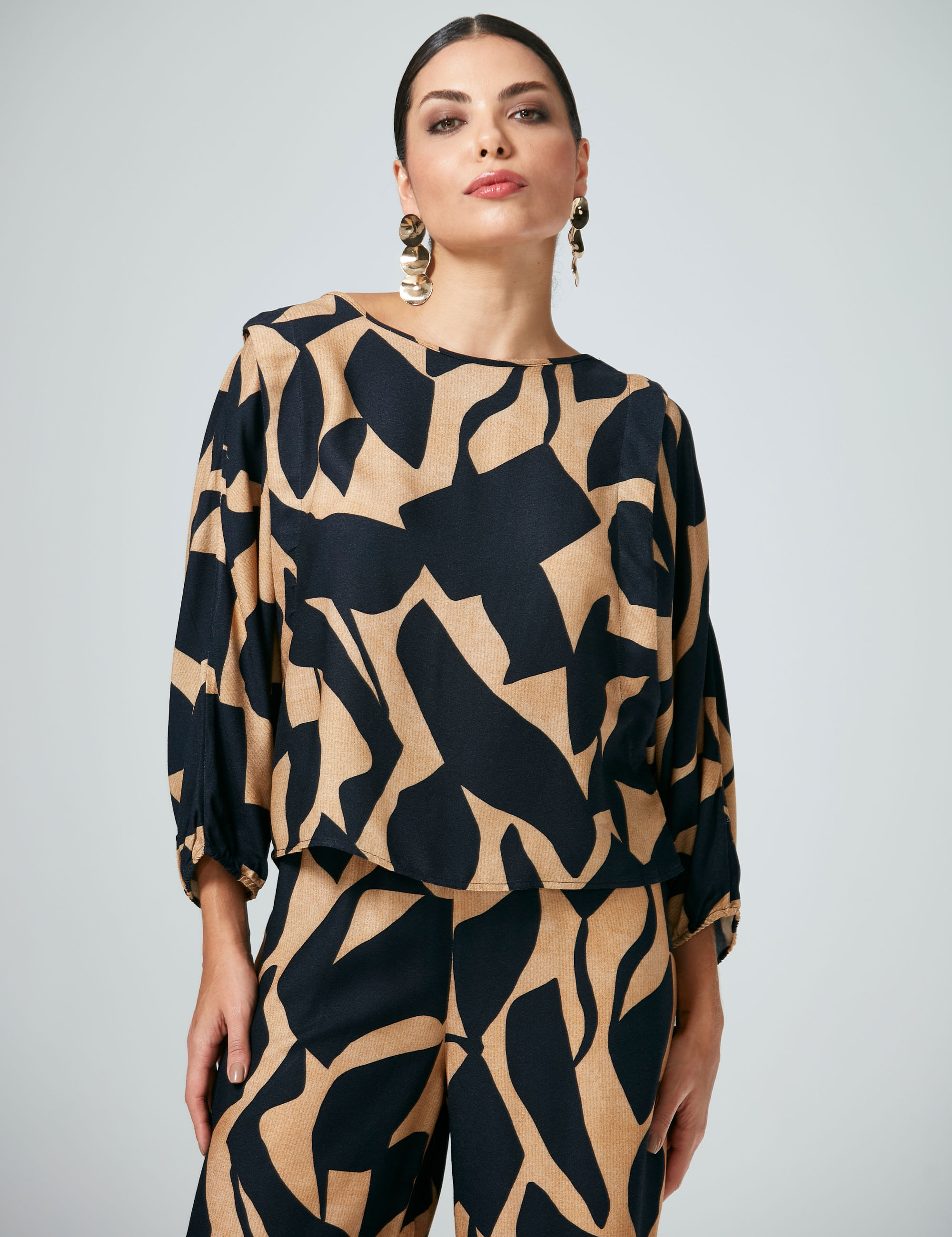 Blusa-Morcego-Emma-Preta---1