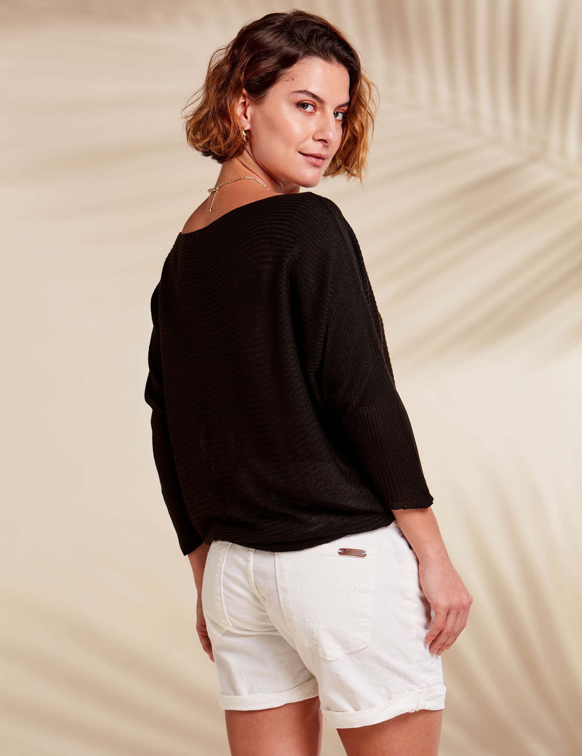 Blusa-Canoa-Canelada-Preta---3