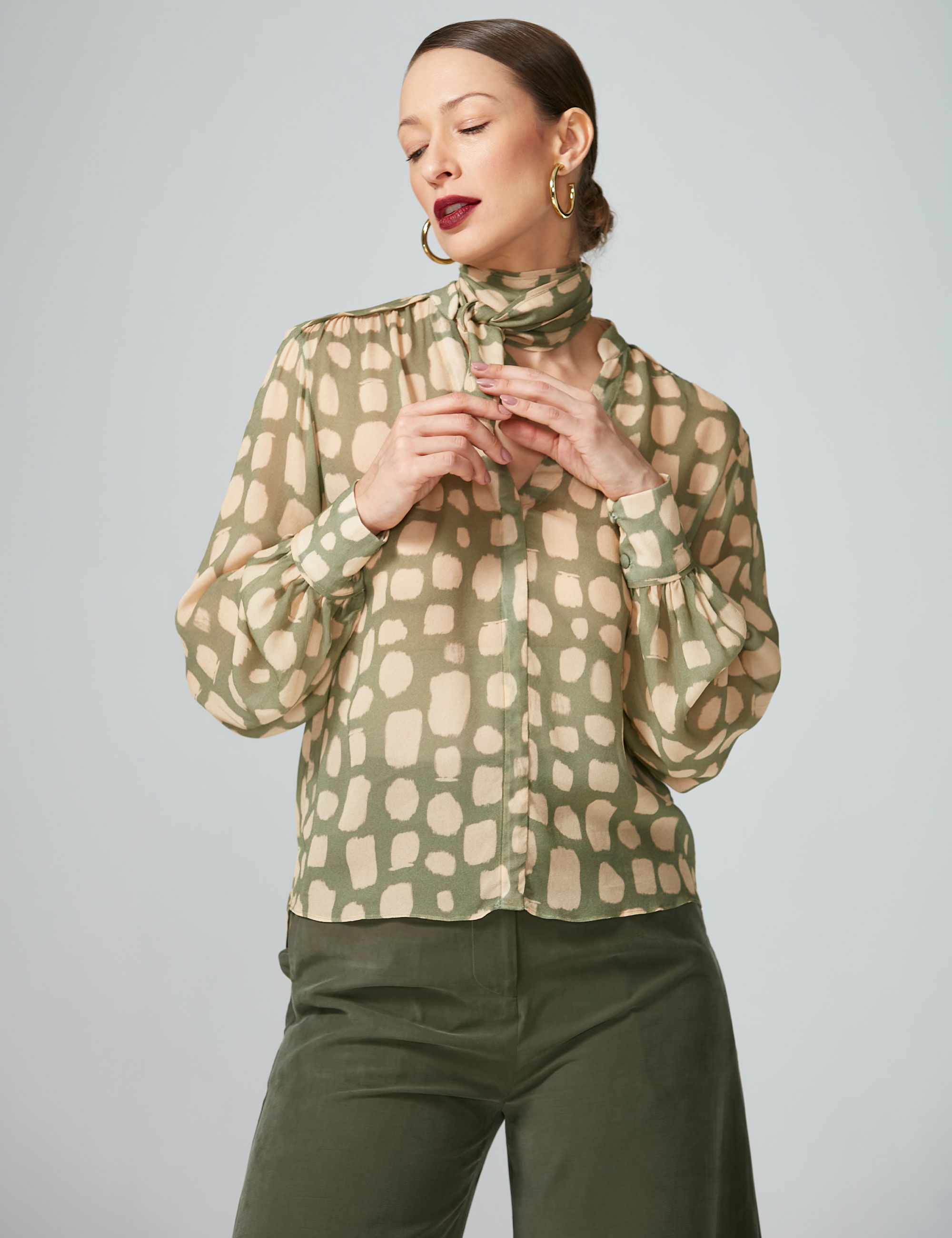 Camisa-Echarpe-Aurora-Verde---3