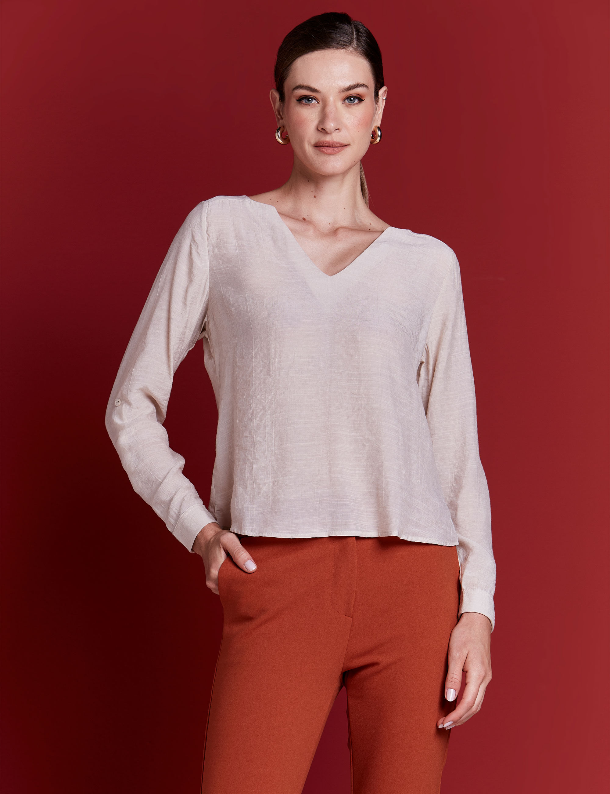 Blusa-Decote-Chanfrado-Cru---1