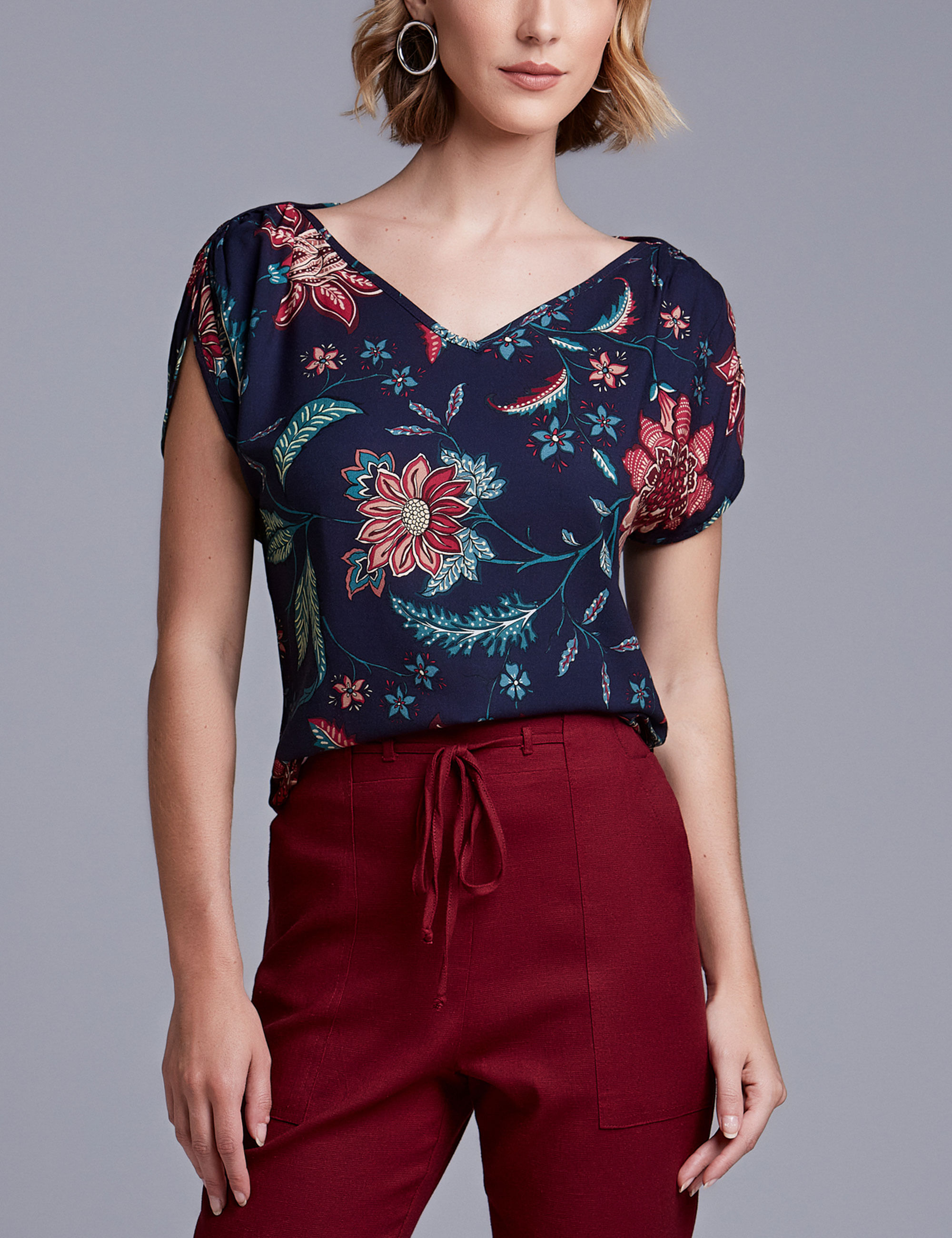 Blusa-Decote-V-Gueixa-Marinho---1