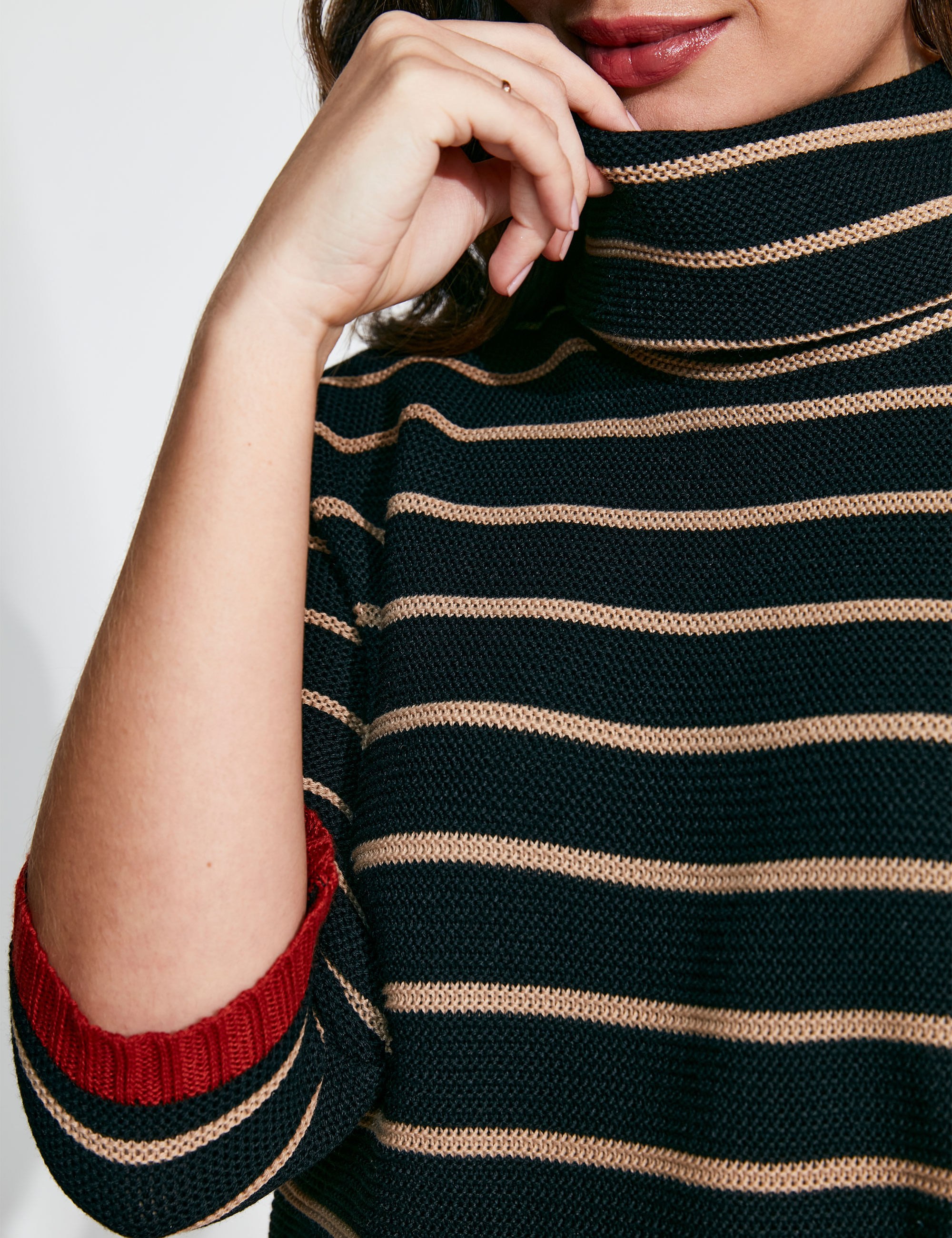 Blusa-Listras-Gola-Preta---4