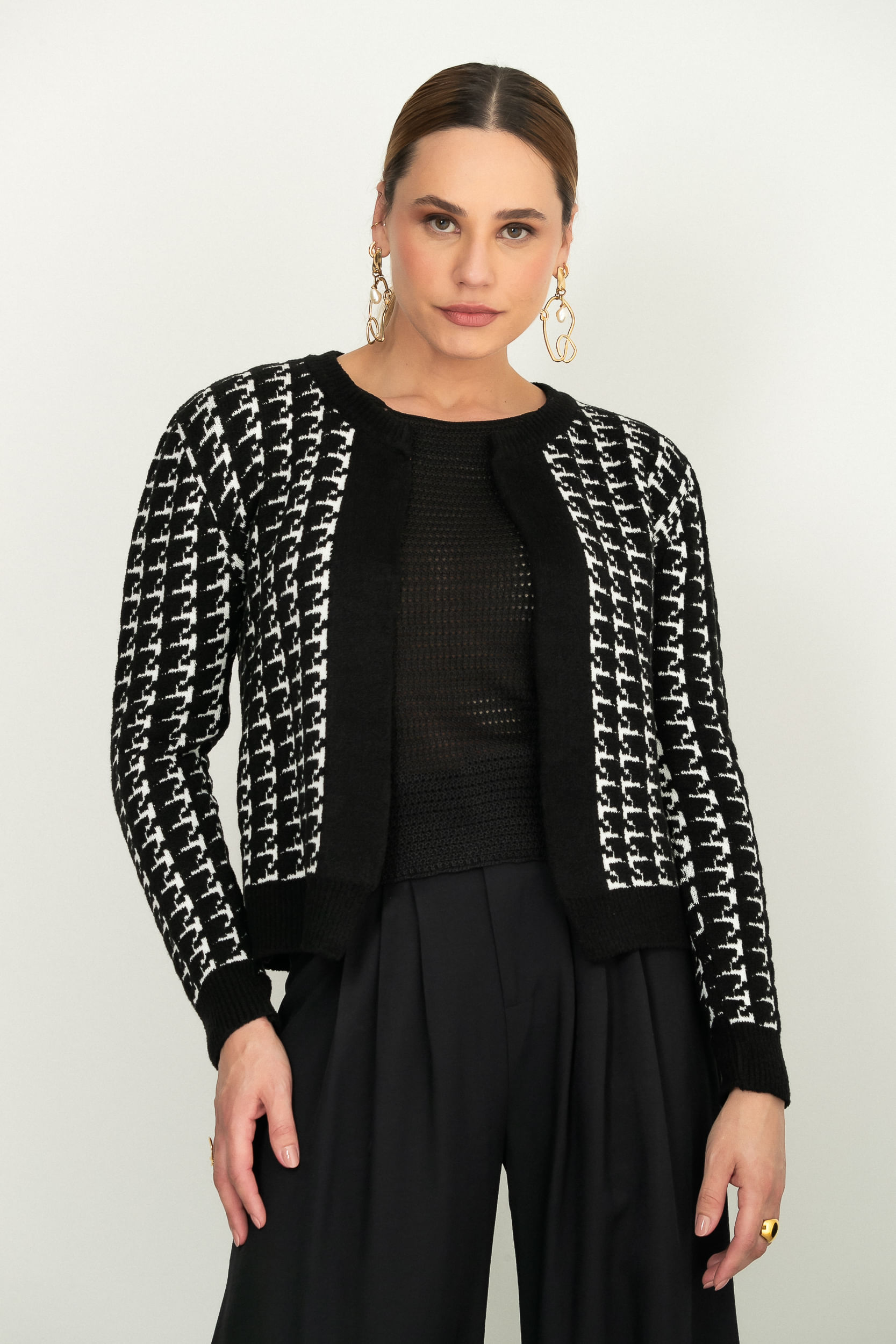 Casaqueto-Tricot-Gabrielle-Preto